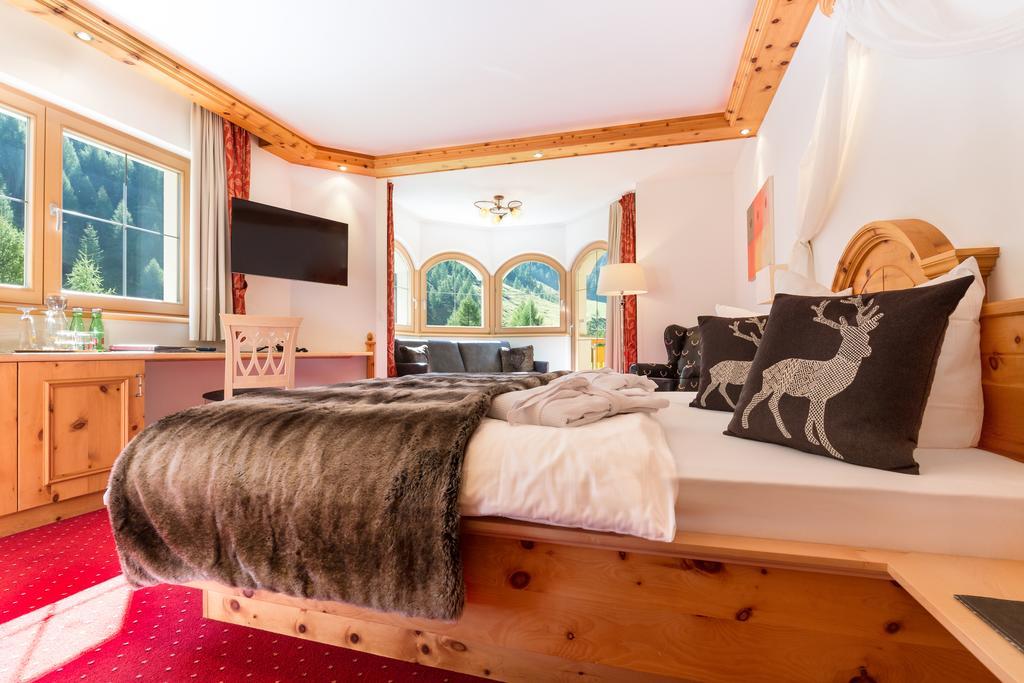 Chasa Castello Relax & Spa Samnaun Room photo